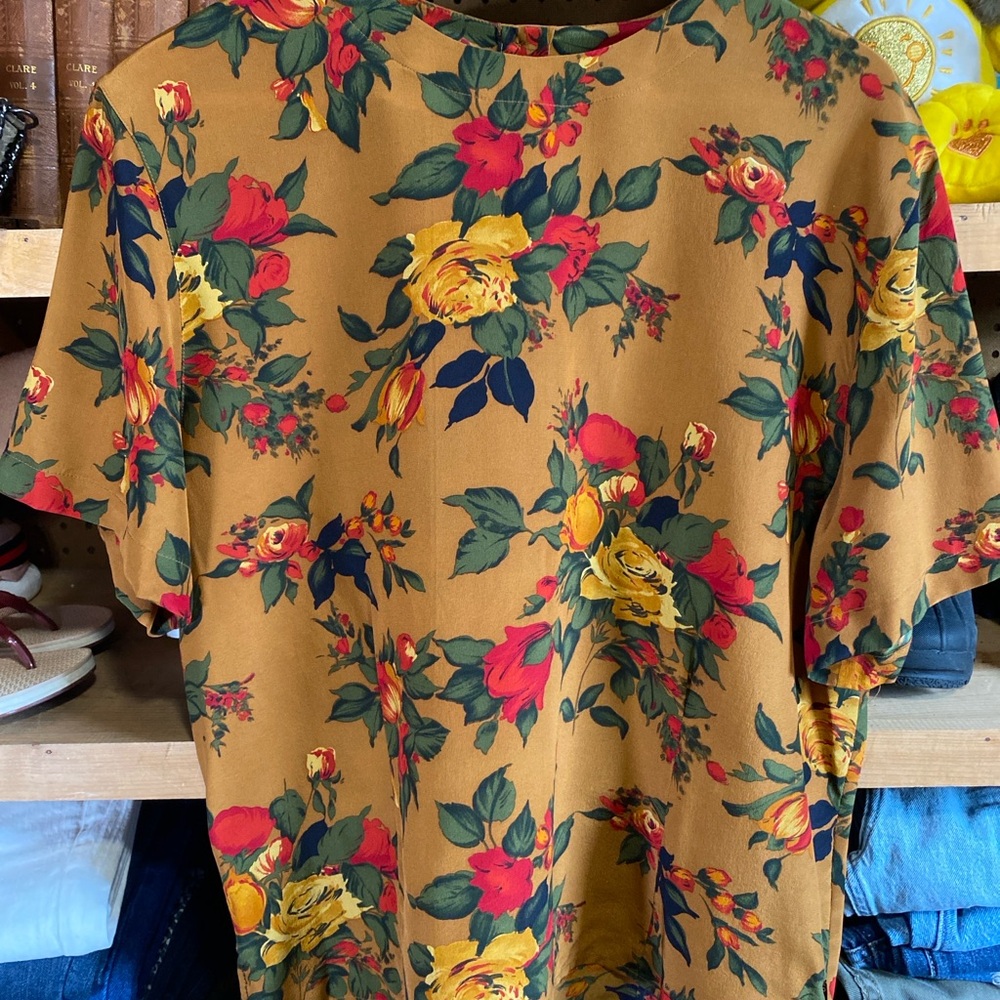 Jones New York Red and Green Floral Blouse